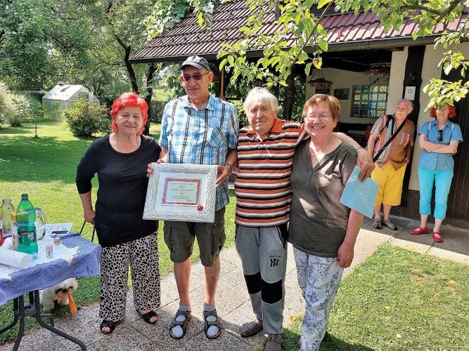 Podelitev častnega naslova Francu in Hermini ŠEGOVCŠ.